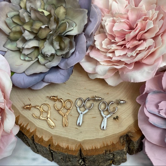 Modern Scissor Earrings - Picture 6 of 16